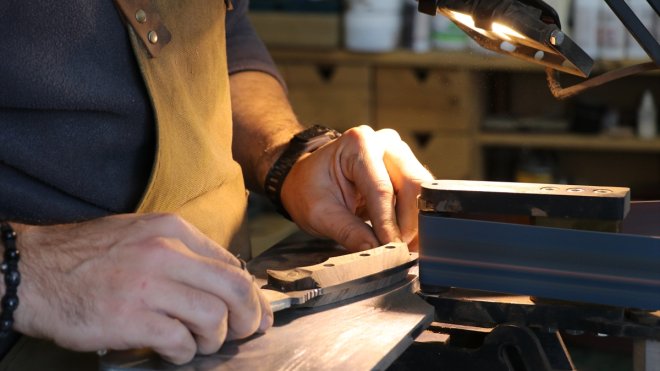 Erzincan'da ürettiği el emeği kamp malzemelerini yurt içi ve dışına pazarlıyor