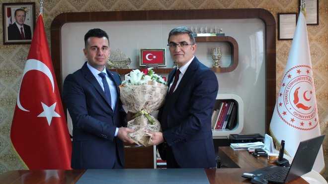 Erzurum Aile ve Sosyal Hizmetler İl Müdürlüğünde görev devir teslim töreni yapıldı1