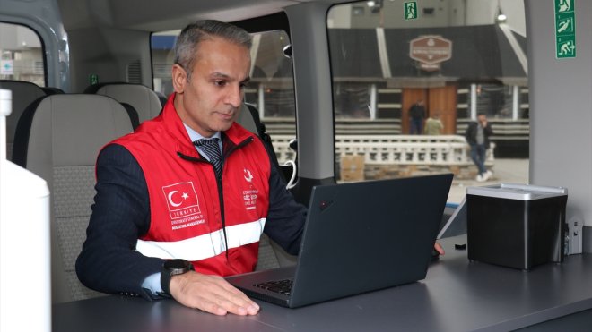 Düzensiz göçmelerin tespitini yapan Mobil Göç Noktası aracı Erzurum'da hizmete başladı