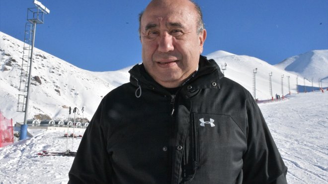 Örnek olacak kayakçılar yetiştirmeye odaklandılar