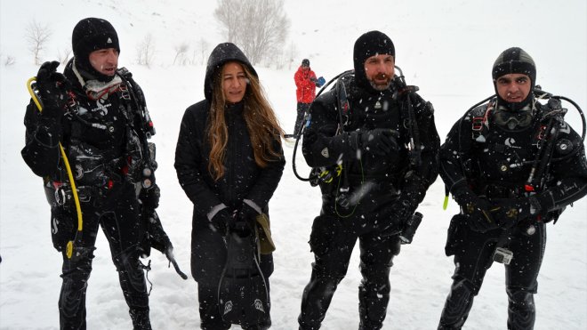 Erzurum Palandöken'deki buz tutan gölde "Yüksek İrtifa Buz Altı Dalışı" yapıldı