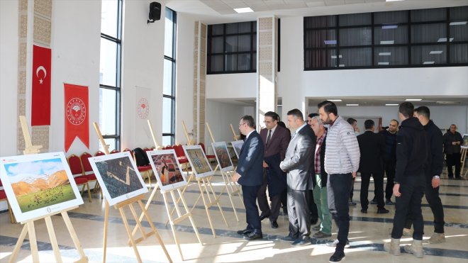 Hakkari'de fotoğraf sergisi açıldı