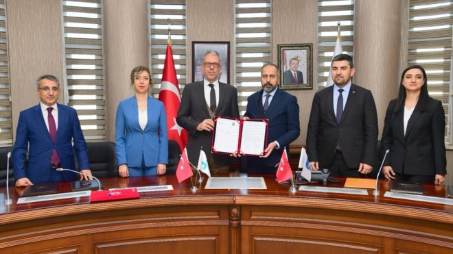 İŞKUR Van İl Müdürlüğü ile Van YYÜ ile arasında iş birliği protokol imzalandı1