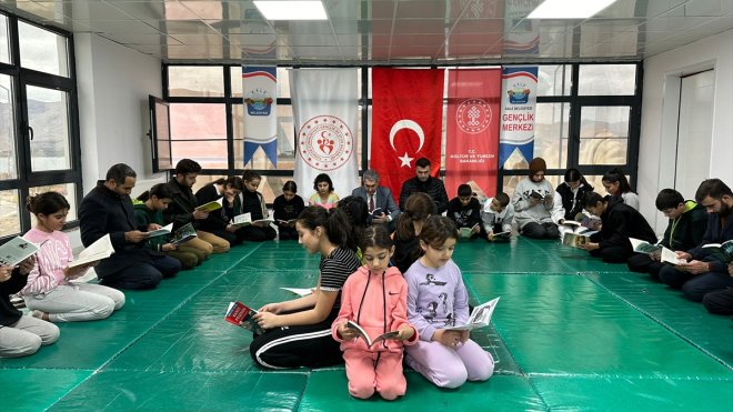 Kale'de "Kitabımı Okur Sporumu Yaparım" etkinliği düzenlendi