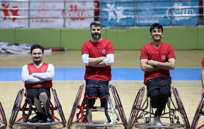 - tutundu hayata Ayağı sporla MUŞ yaşındayken kesildi, 5 14