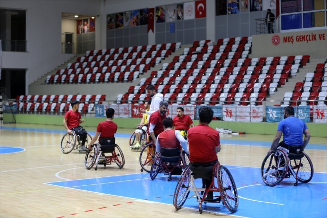 sporla MUŞ tutundu hayata Ayağı kesildi, 5 - yaşındayken 6