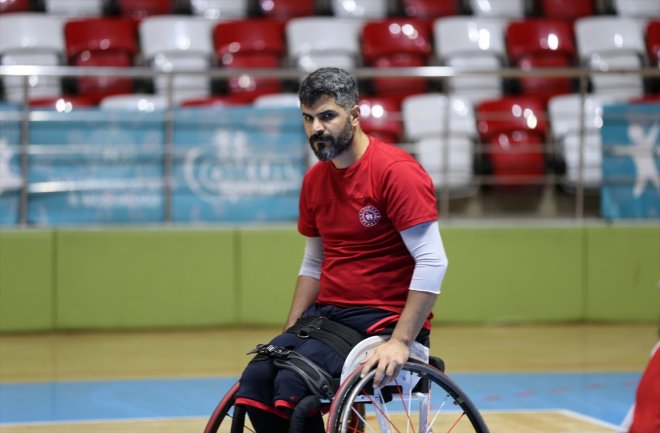 kesildi, tutundu MUŞ sporla - 5 yaşındayken hayata Ayağı 8