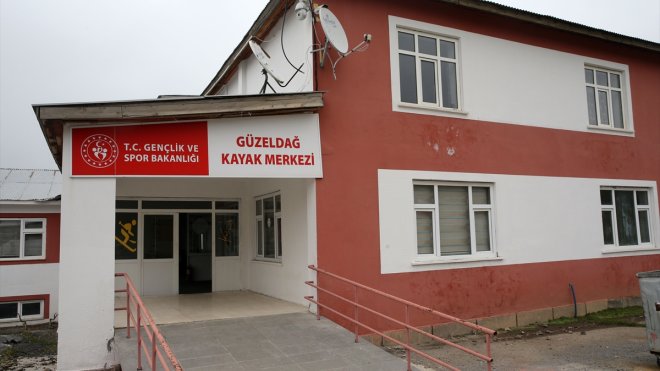 Muş'taki kayak merkezi yeni sezon için gün sayıyor