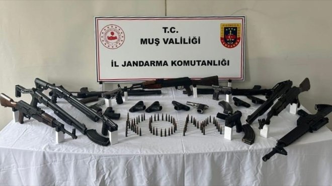 Muş'ta kaçak silahlar ve mühimmat ele geçirildi