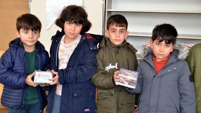 Muş'ta kadınlar Gazze'ye destek için bağışta bulundu