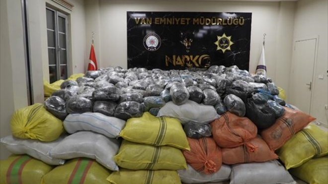 Van'da geçen hafta 4 ton 600 kilogram esrar ele geçirildi