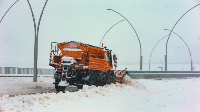 Karayolları ekipleri, Doğu'daki 6 ilde 320 iş makinesiyle karla mücadele edecek