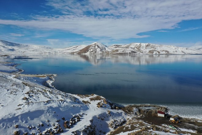 Gölü kaplanan tutkunlarını Ağrı