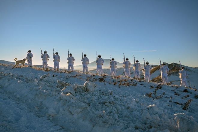 kartalları Hudut yeni gözleri tetikte hattında - girdi elleri AĞRI sınır yıla 21