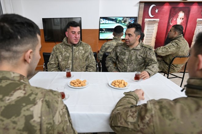 tetikte kartalları Hudut yeni elleri girdi - sınır AĞRI yıla hattında gözleri 41