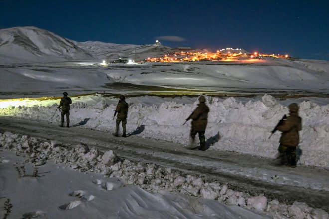 yıla tetikte kartalları girdi hattında sınır AĞRI Hudut - elleri yeni gözleri 48