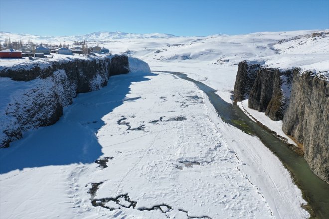 Karla dronla kaplanan Kanyonu Murat - görüntülendi AĞRI 9
