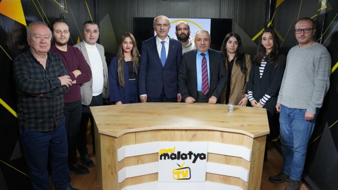 AK Parti Malatya Büyükşehir Belediye Başkan adayı Er, gazetecileri ziyaret etti1