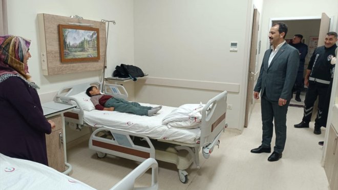 Baskil Kaymakamı Kundakçı'dan hastalara ziyaret