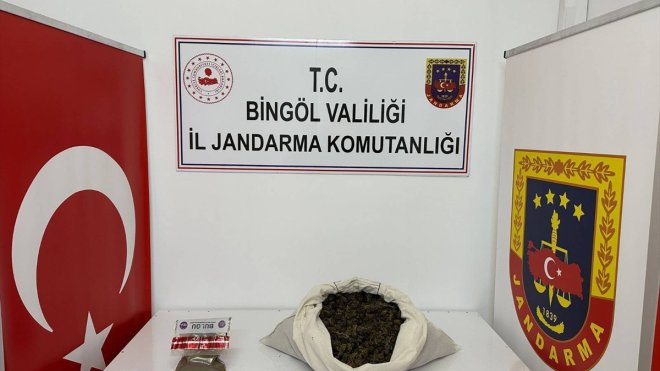 Bingöl'de 2 kilo 771 gram esrar ele geçirildi
