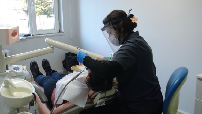 Tatvan'da Diş Tedavi ve Protez Merkezi'nde 5 ilçeye sağlık hizmeti veriliyor