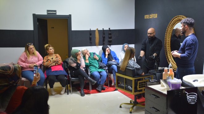 Tatvan'da kuaförler uygulamalı eğitim verildi