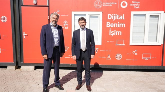 'Dijital Benim İşim' projesi 3 yılda 21 milyon lirayı aşkın sosyal değer yarattı