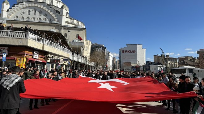 Elazığ ve Batman'da Filistin'e destek için etkinlik yapıldı