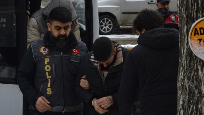 Erzurum merkezli 'sazan sarmalı' operasyonunda 20 şüpheli yakalandı