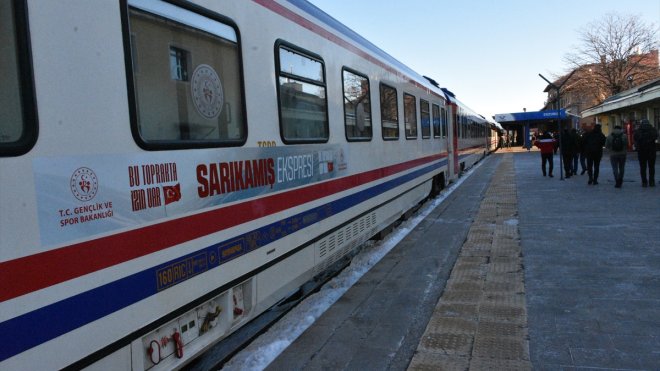 Sarıkamış Ekspresi Erzurum'a ulaştı