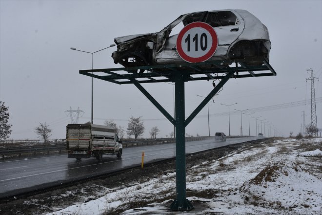 trafik uyarılıyor araçlarla hasarlı - ERZURUM karşı kazalarına Sürücüler 5