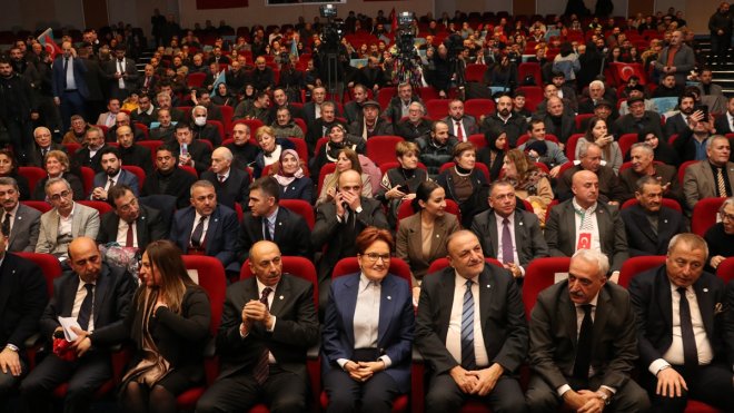 İYİ Parti Genel Başkanı Akşener, Erzurum