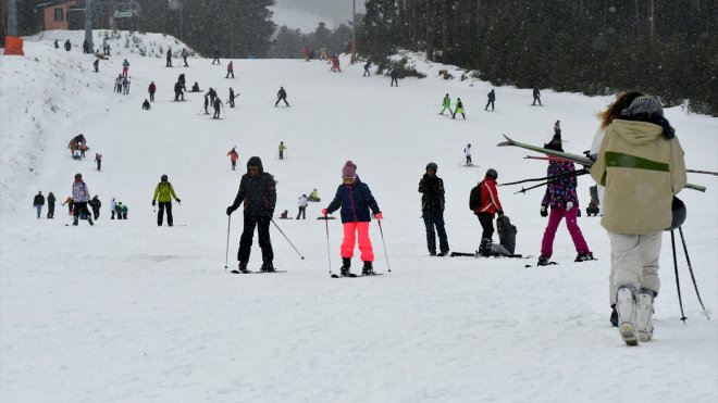 Sarıkamış Kayak Merkezi'nde sömestir yoğunluğu
