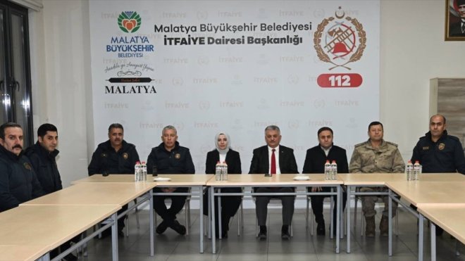 Malatya Valisi Yazıcı'dan yılbaşında görevli personele ziyaret
