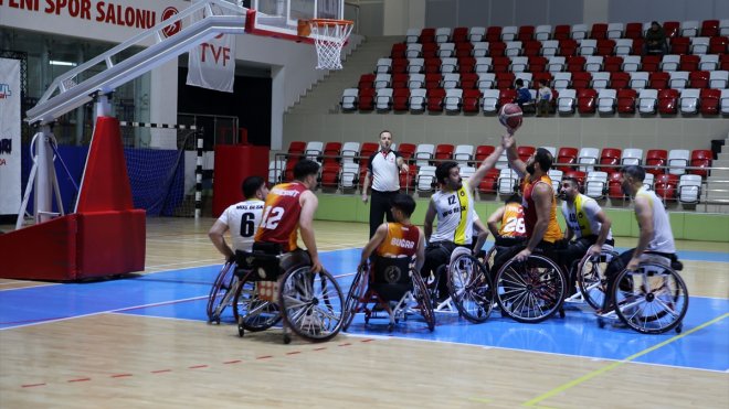 MUŞ - Tekerlekli Sandalye Basketbol Süper Ligi1