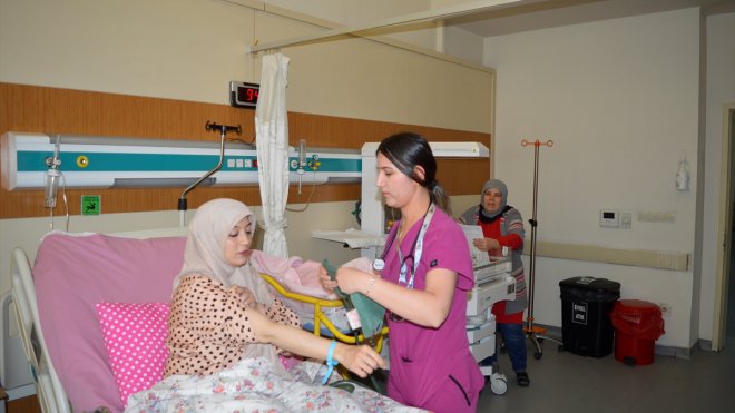 Erciş Şehit Rıdvan Çevik Devlet Hastanesi, 'Anne Dostu' unvanı aldı