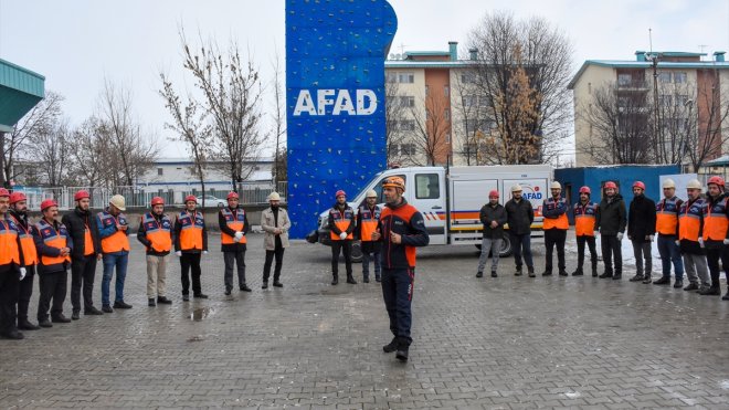 Van'da imamlar teorik ve uygulamalı eğitimlerle 'AFAD gönüllüsü' oldu