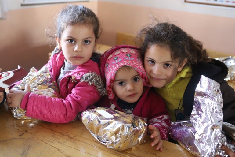 Yardım elleri, köy çocukları okusun diye birleşiyor2