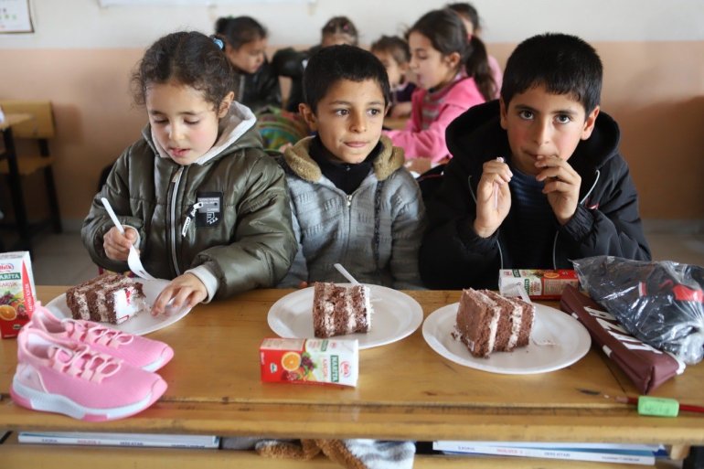 Yardım elleri, köy çocukları okusun diye birleşiyor7
