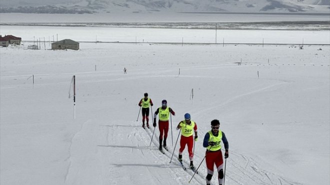 Yüksekova'da yapılan Kayaklı Koşu Milli Takım seçmeleri sona erdi