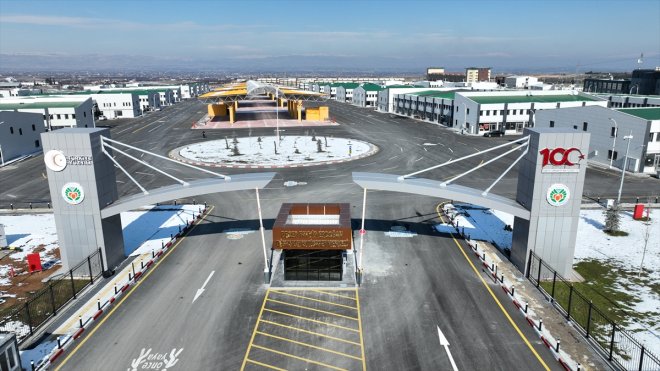 6 ŞUBAT DEPREMLERİNİN BİRİNCİ YILI - Malatya kayısısının dünyaya açılan yeni kapısı faaliyete başlıyor