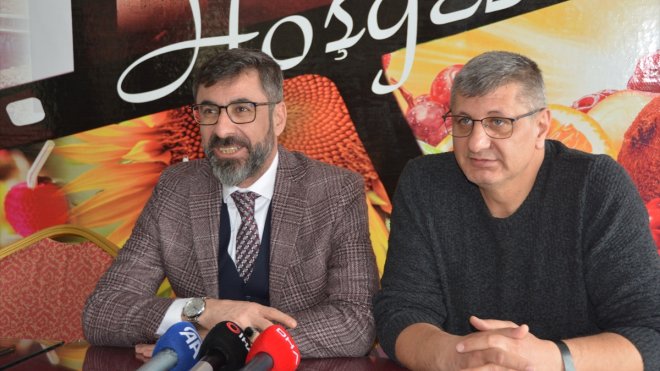 AK Parti Bitlis Belediye Başkanı Tanğlay, gazetecilerle buluştu