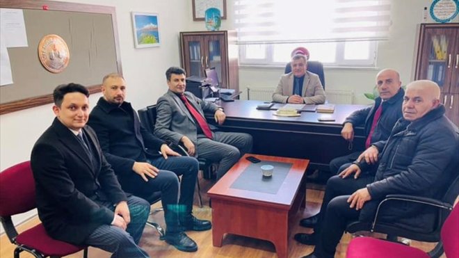 AK Parti Çaldıran Belediye Başkan adayı Yıldırım, Kaymakam Türker'i ziyaret etti