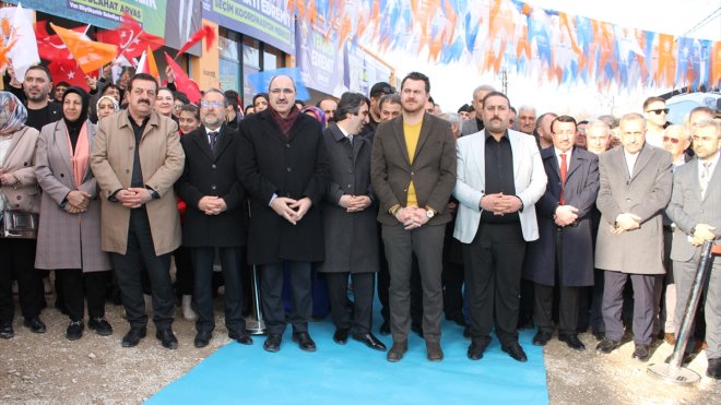 AK Parti Edremit'te Seçim Koordinasyon Merkezi açtı