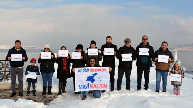 Kahramanmaraş merkezli depremlerde hayatını kaybedenler Bitlis'te anıldı