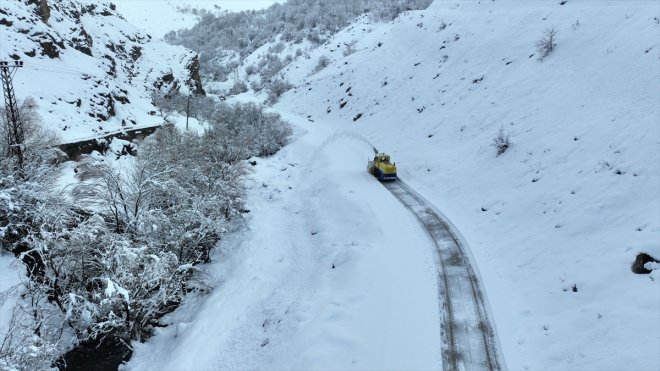 Bitlis'te trafik ekipleri yolcu otobüslerinde denetim yaptı