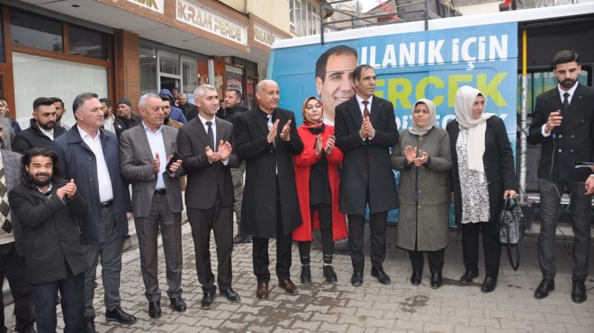 Bulanık'ta AK Parti seçim bürosunun açılışı yapıldı