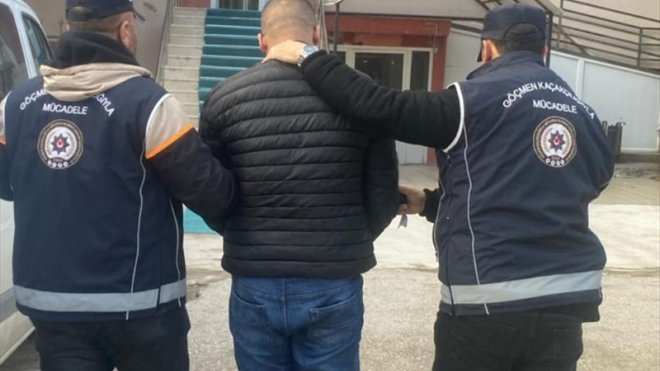 Elazığ'da göçmen kaçakçılığı yaptığı gerekçesiyle yakalanan şüpheli tutuklandı