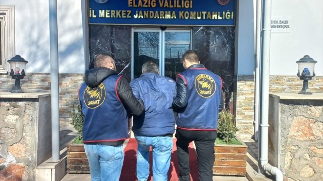 Elazığ'da kesinleşmiş 20 yıl hapis cezası bulunan firari hükümlü yakalandı