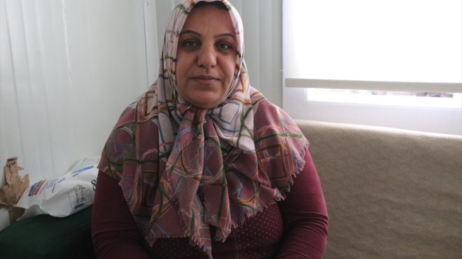 Enkaz altında kalmaktan son anda kurtulan aile yaşadıklarını unutamıyor1